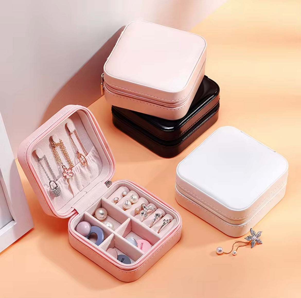 Portable Jewelry Organizer