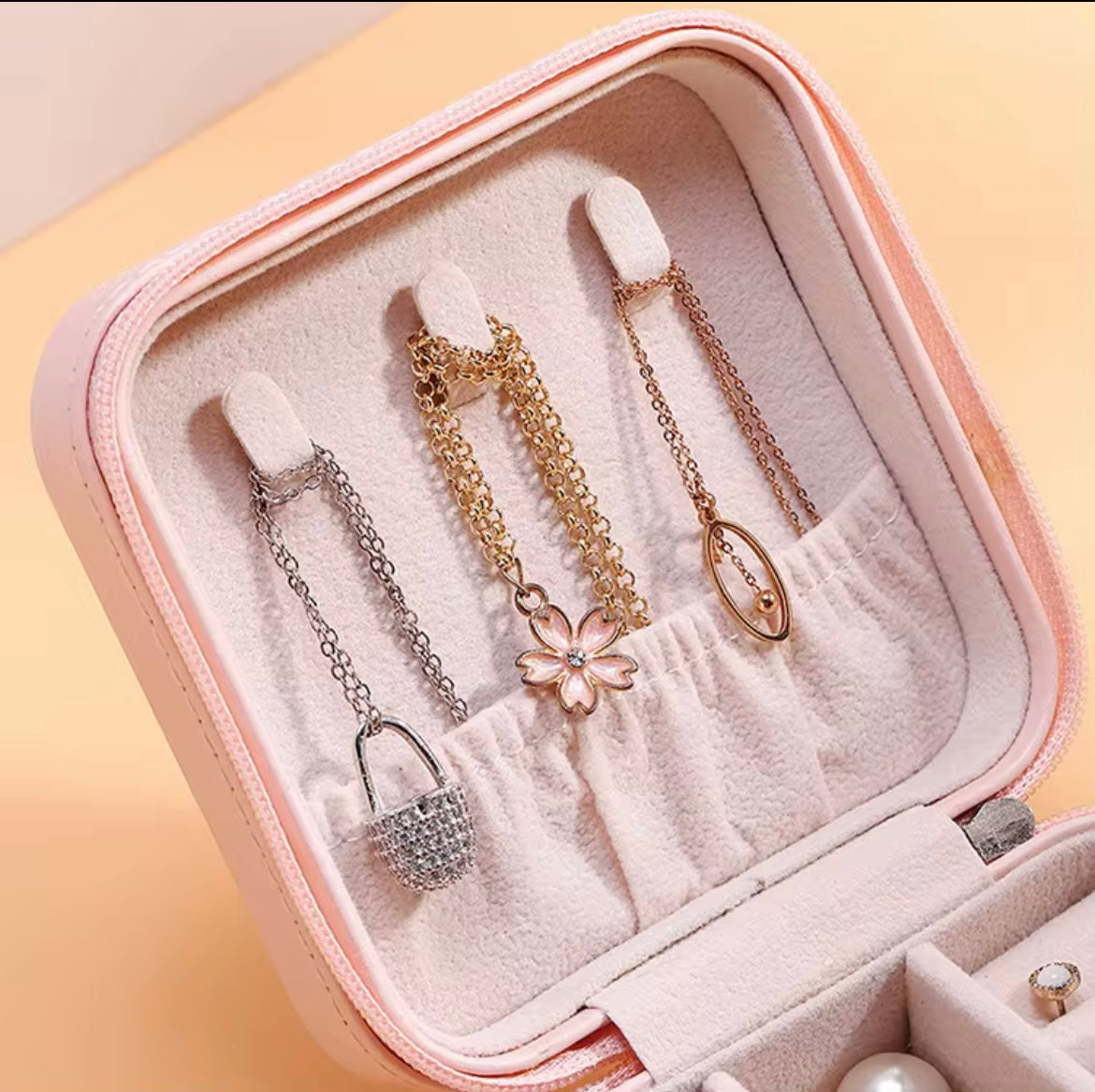 Portable Jewelry Organizer